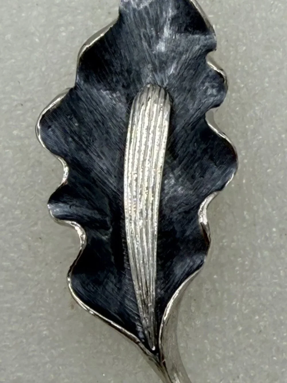 Vintage Kramer Leaf Shaped Brooch Pin